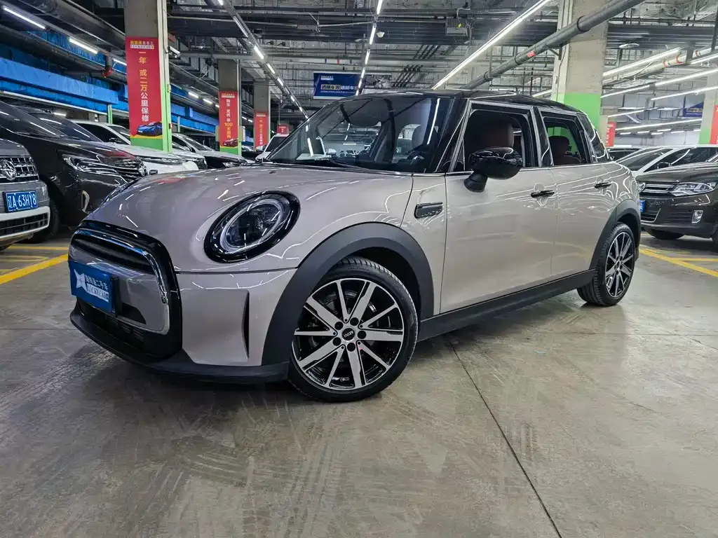 MINI Cooper (3-door) — фото 1