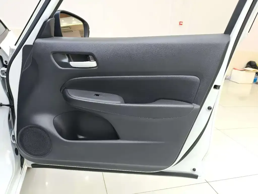 Honda Fit — фото 3