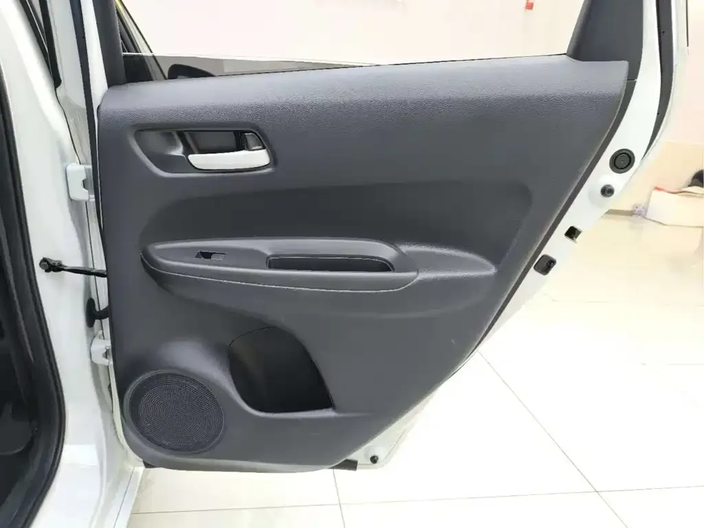 Honda Fit — фото 4