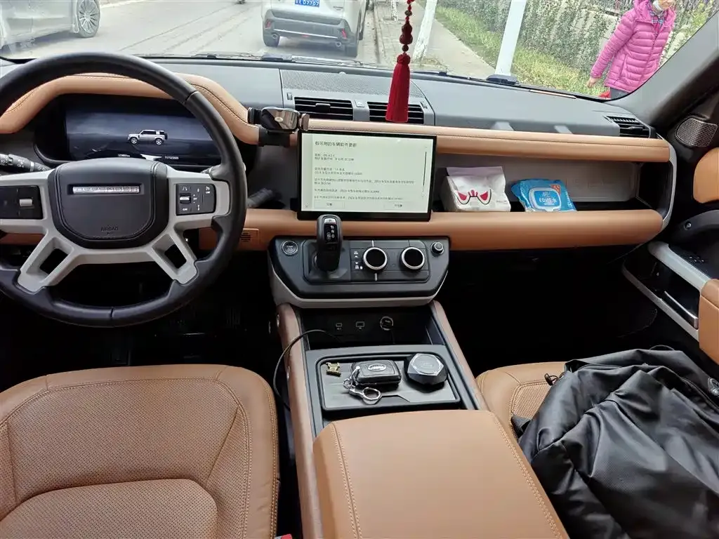 Land Rover Defender — фото 6