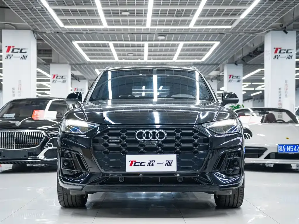 Audi Q5L — фото 2