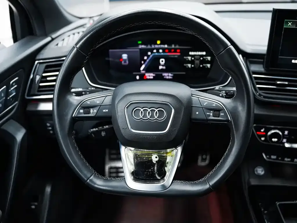 Audi Q5L — фото 4