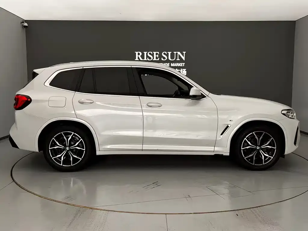 BMW X3 — фото 7