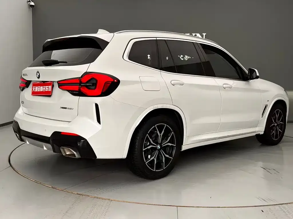 BMW X3 — фото 10