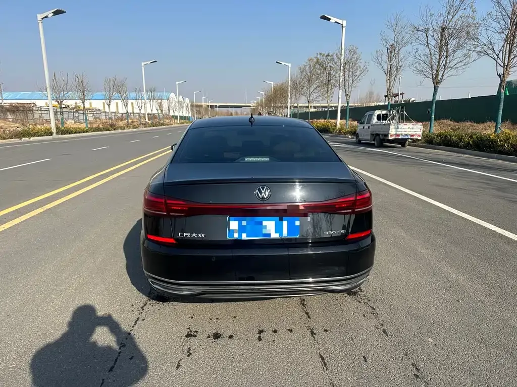 Volkswagen Passat — фото 3