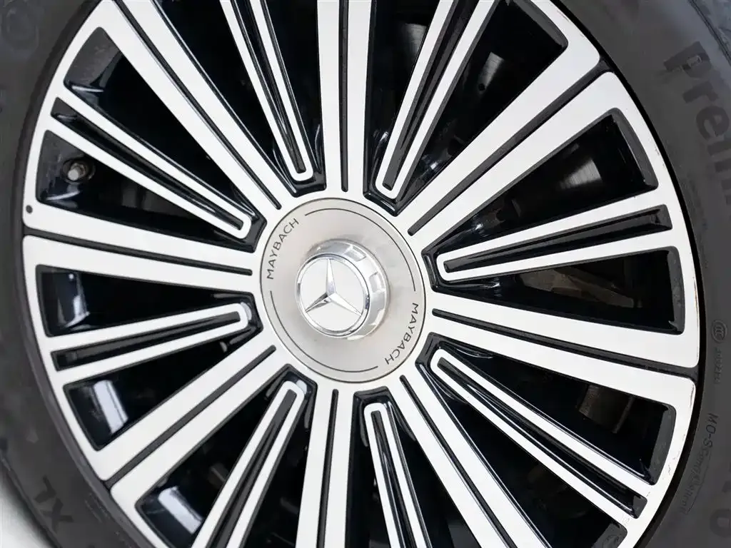 Mercedes-Benz GLS — фото 4