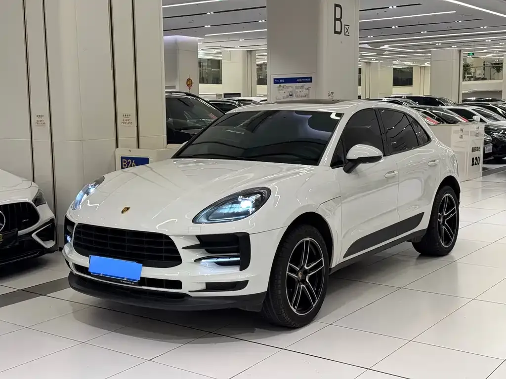Porsche Macan — фото 1