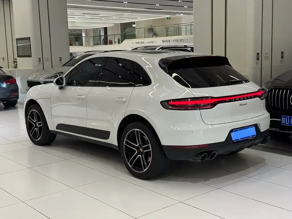 Porsche Macan — фото 9