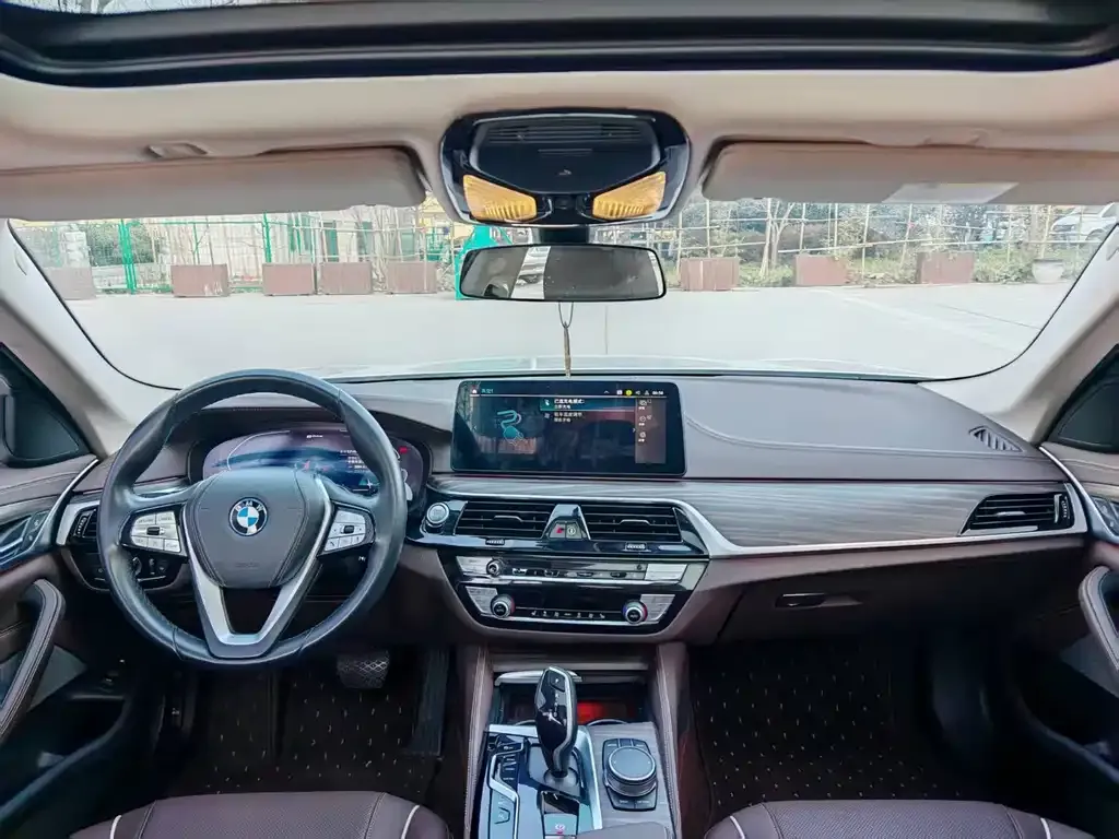 BMW 5 Series New Energy — фото 6