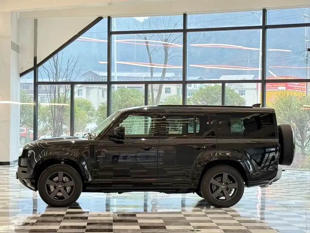 Land Rover Defender — фото 4
