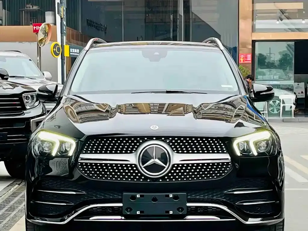 Mercedes-Benz GLE — фото 1