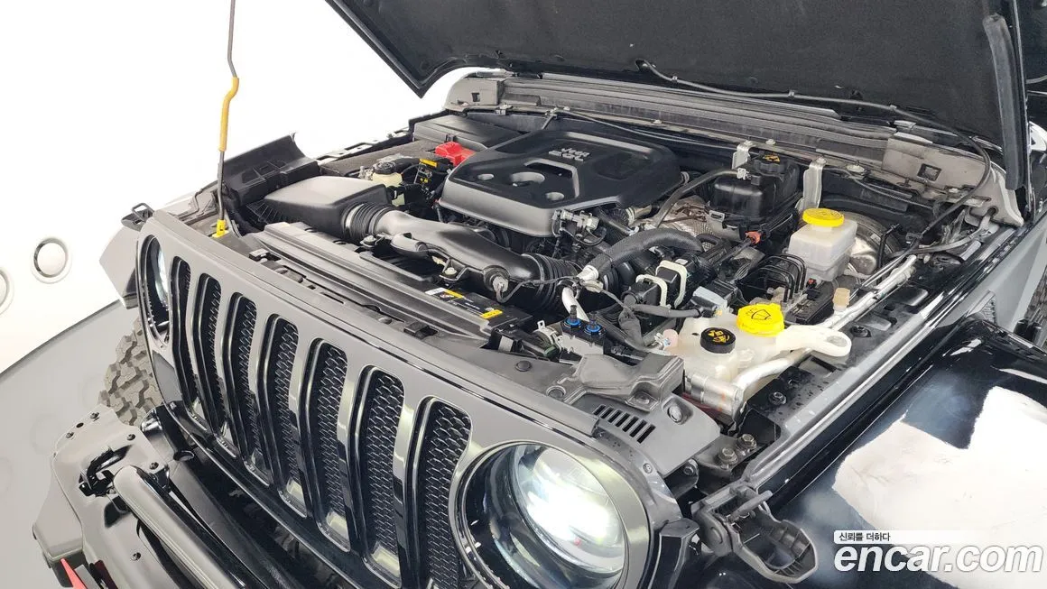 Jeep Wrangler — фото 6