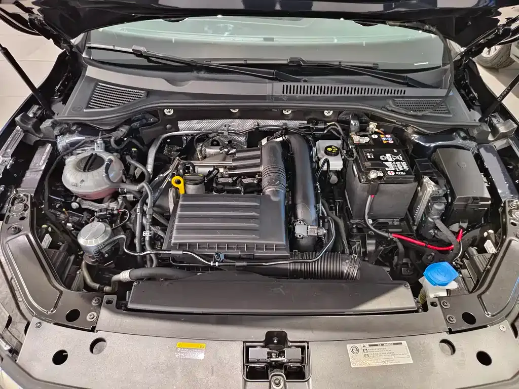Volkswagen Passat — фото 10
