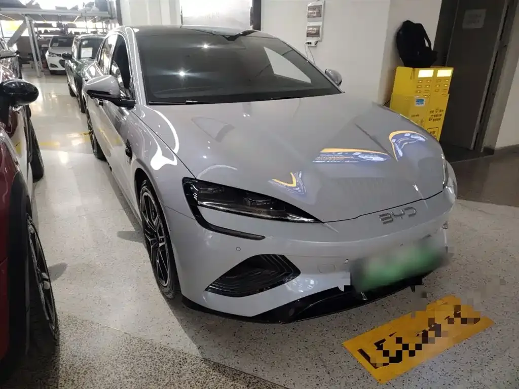 BYD Seal — фото 4