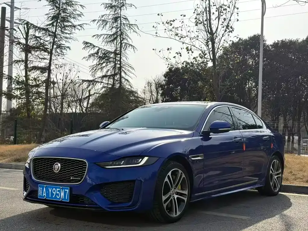 Jaguar XEL — фото 1