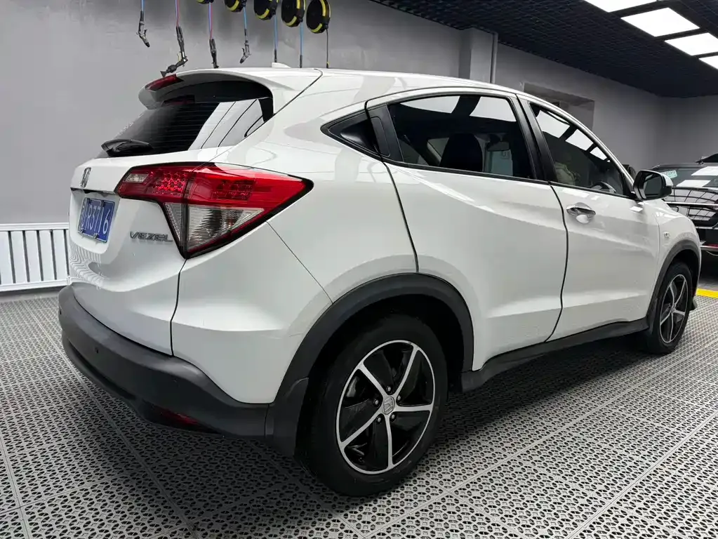 Honda Vezel — фото 4