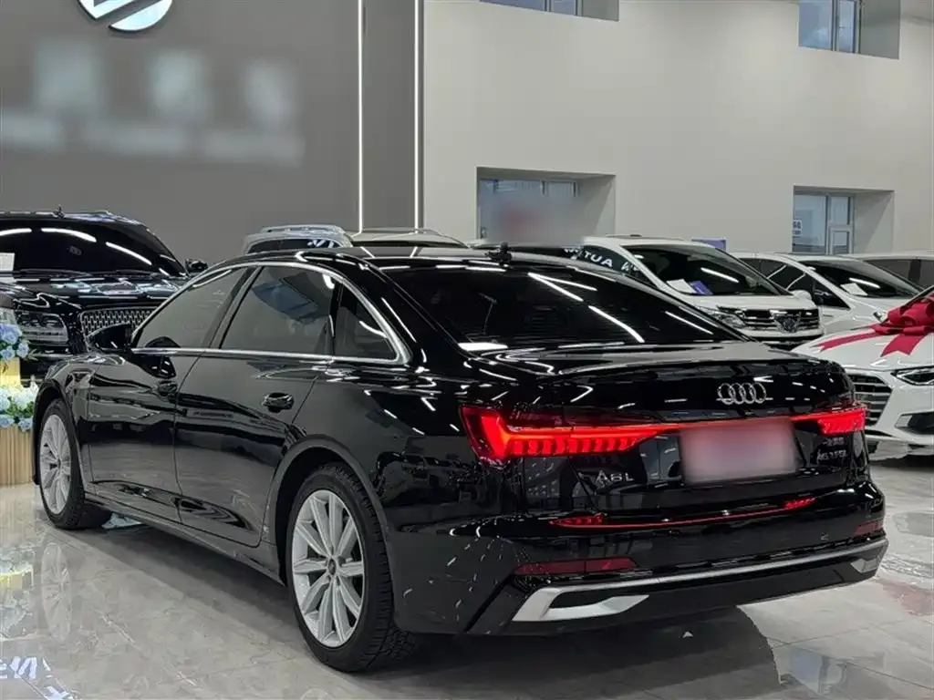 Audi A6L — фото 4