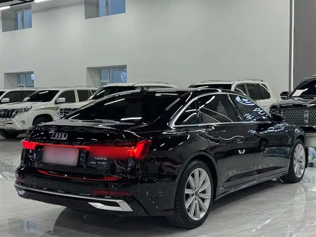 Audi A6L — фото 3
