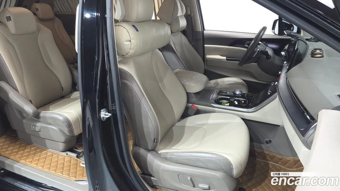 Kia Carnival — фото 10