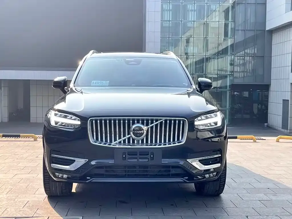 Volvo XC90 — фото 2
