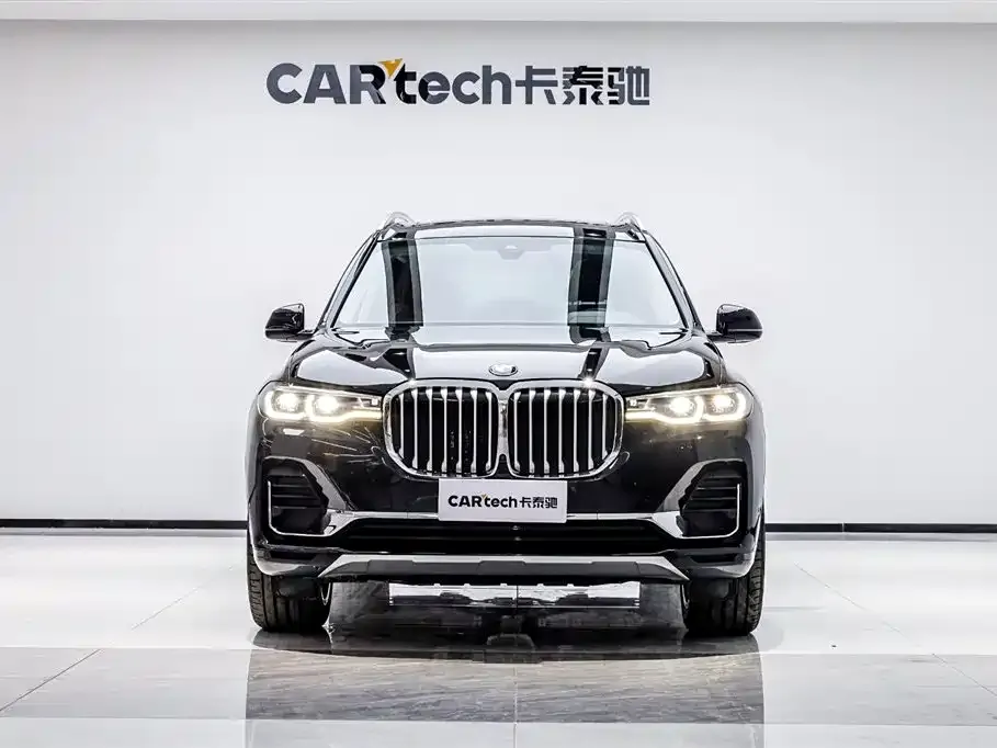 BMW X7 — фото 1