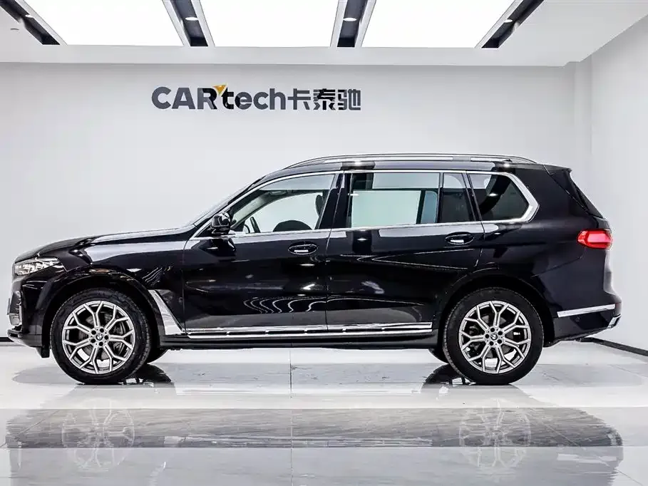BMW X7 — фото 3