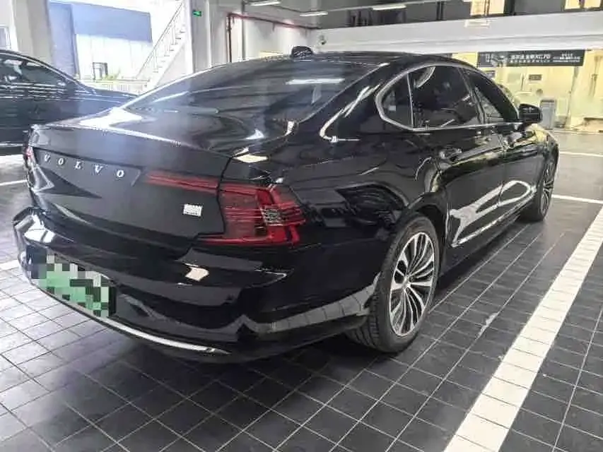 Volvo S90 PHEV — фото 7