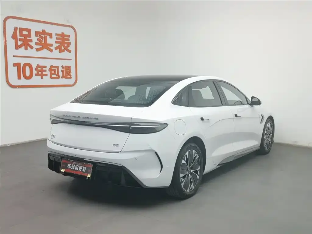 BYD Seal — фото 4