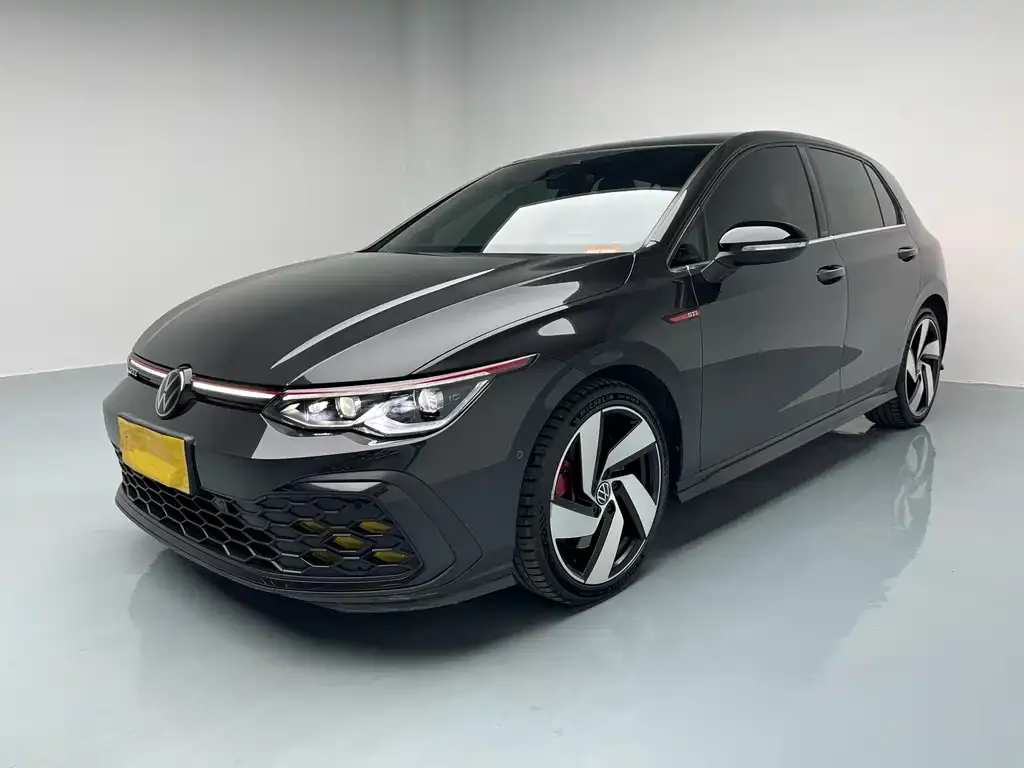 Volkswagen Golf GTI — фото 1