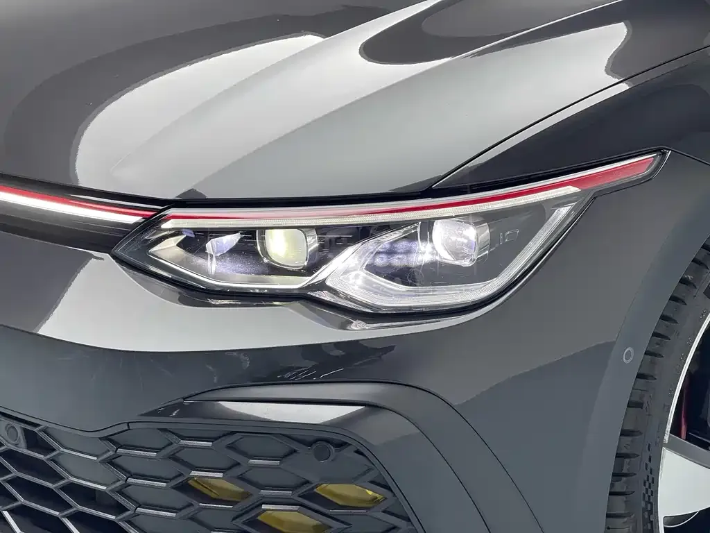 Volkswagen Golf GTI — фото 4