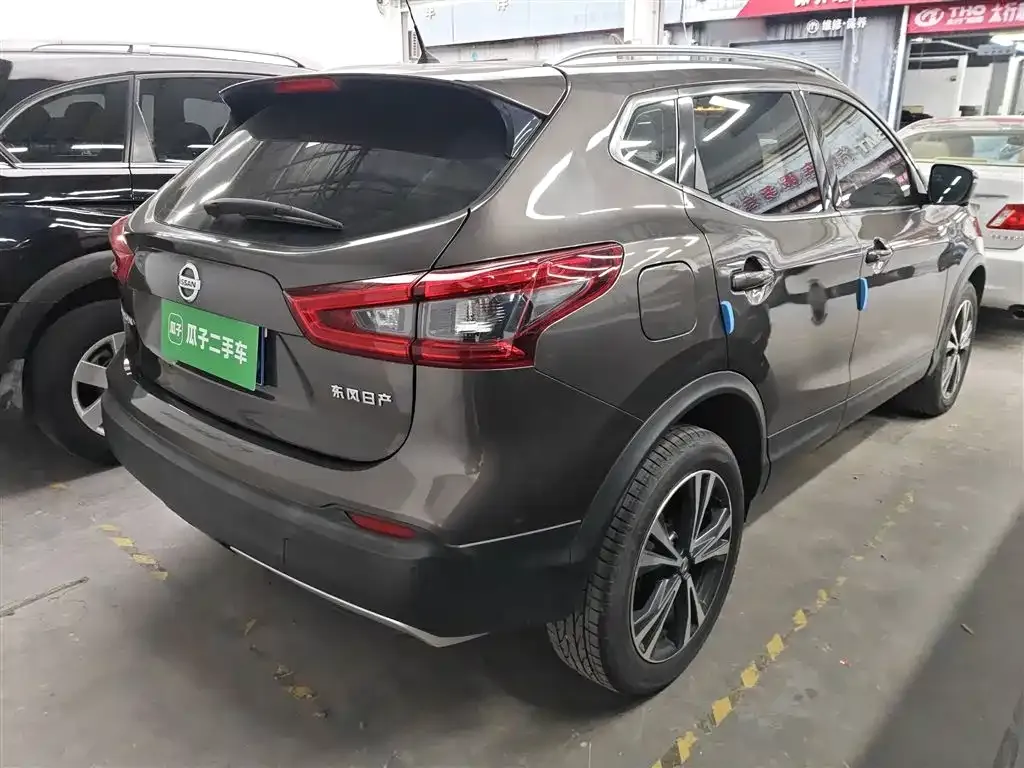 Nissan Qashqai — фото 2