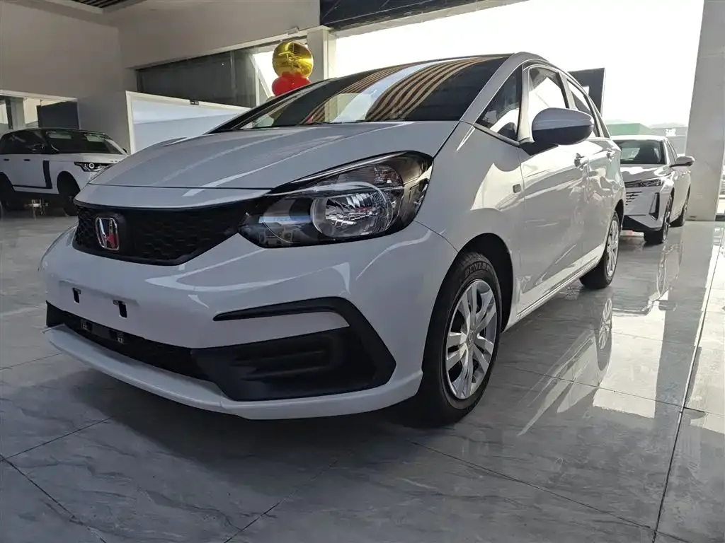 Honda Fit — фото 1