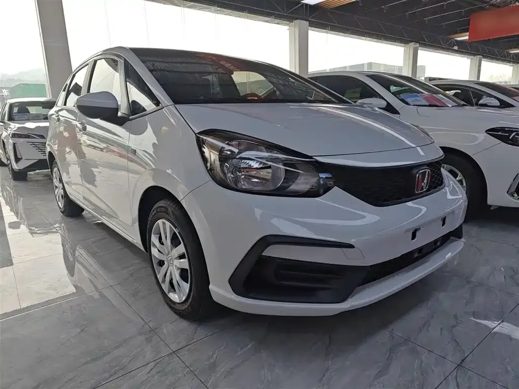 Honda Fit — фото 5