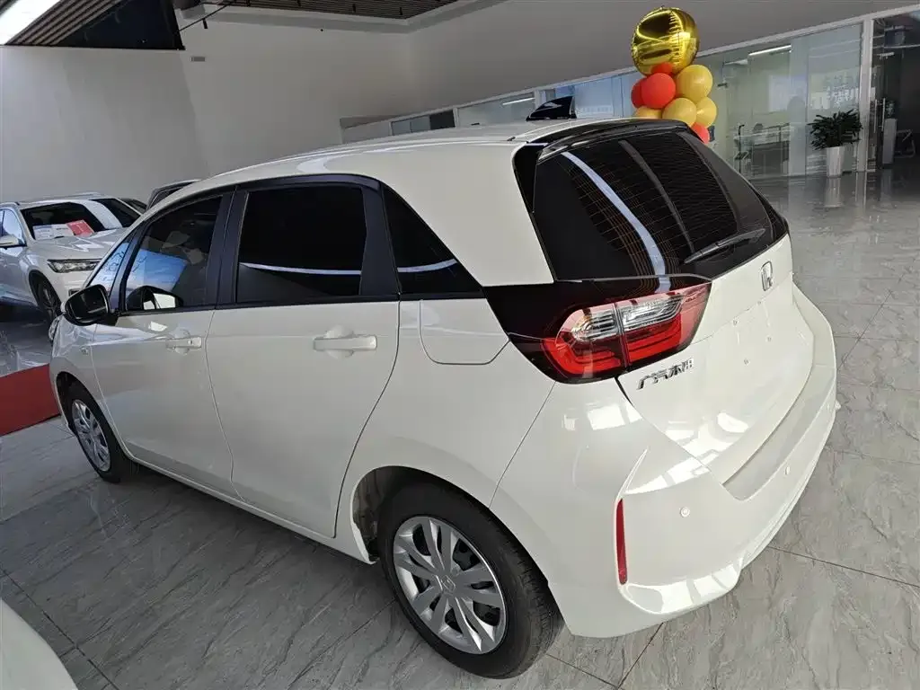 Honda Fit — фото 3