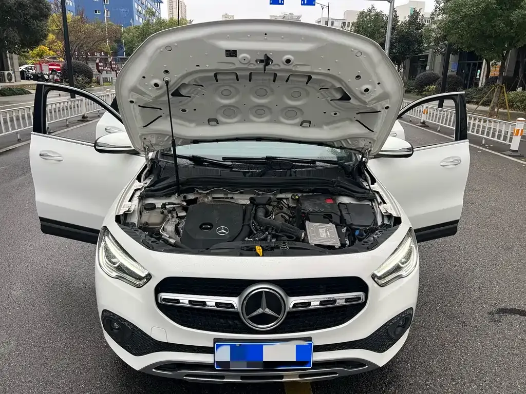 Mercedes-Benz GLA — фото 9