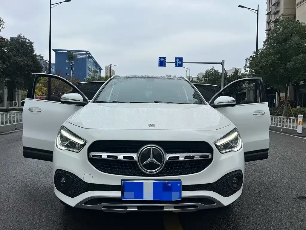 Mercedes-Benz GLA — фото 6