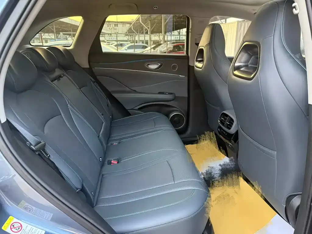 BYD Hiace 07 DM-i — фото 9