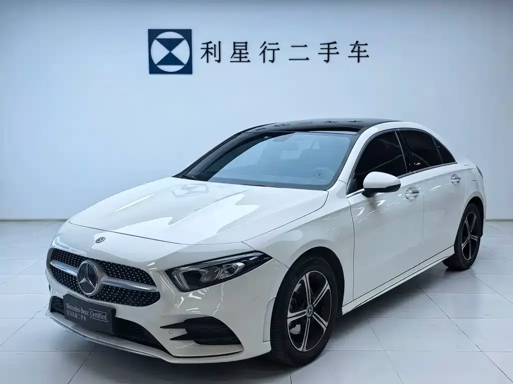 Mercedes-Benz A-Class — фото 1