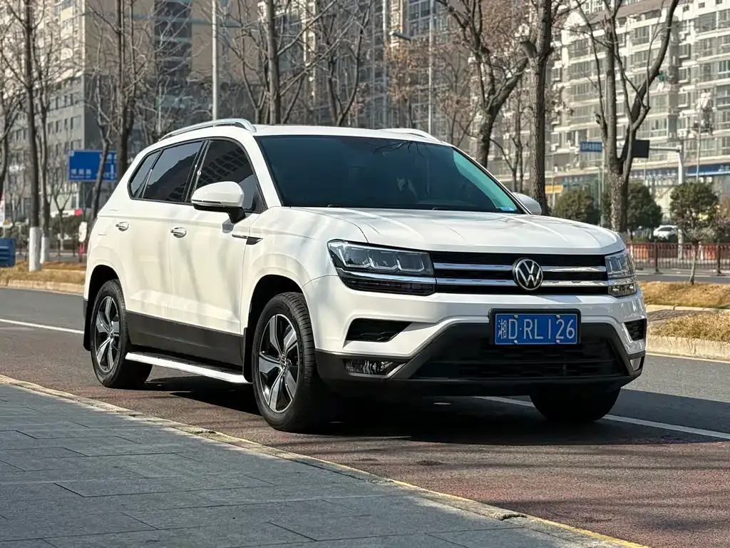 Volkswagen Tharu — фото 5