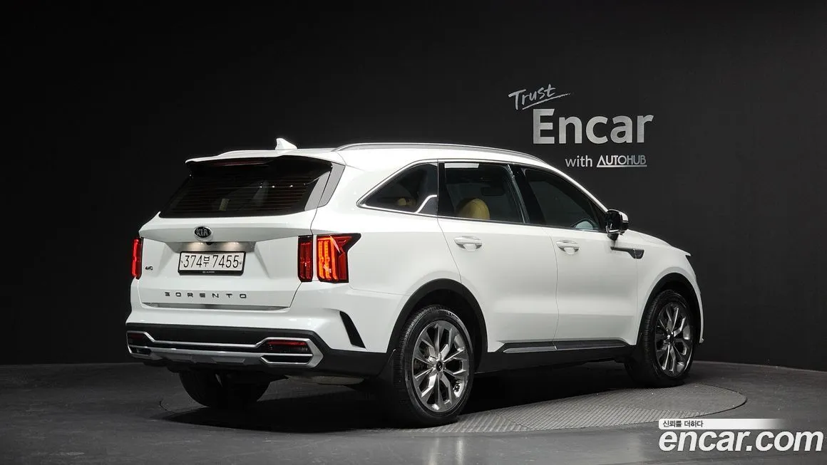 Kia Sorento — фото 8