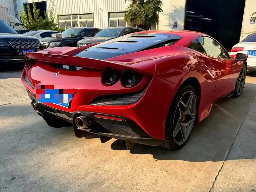 Ferrari F8 — фото 8
