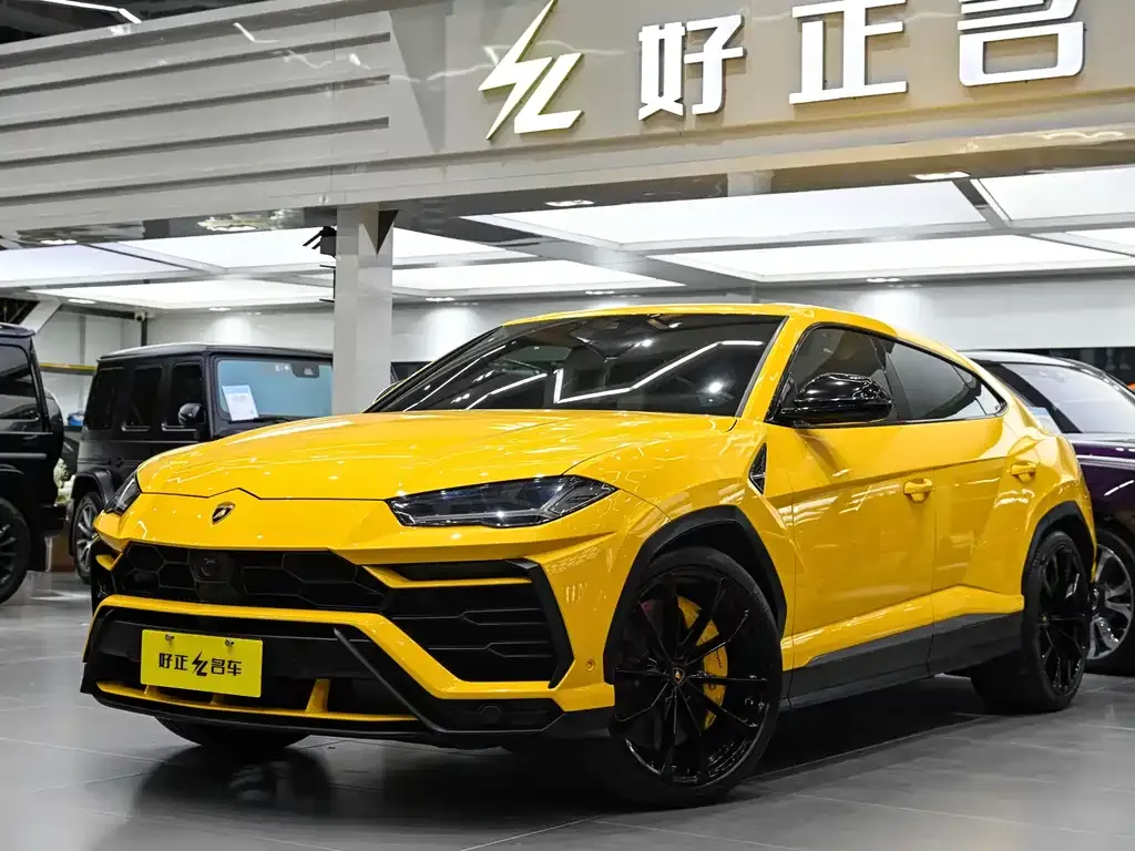 Lamborghini Urus — фото 9