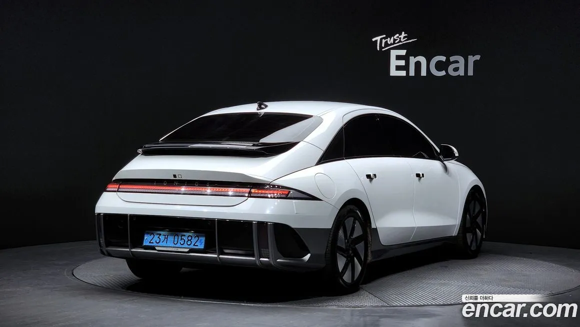 Hyundai Ioniq6 — фото 2