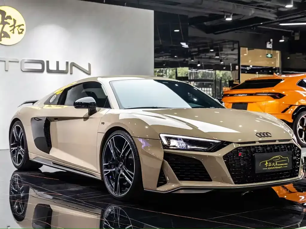 Audi R8 — фото 5