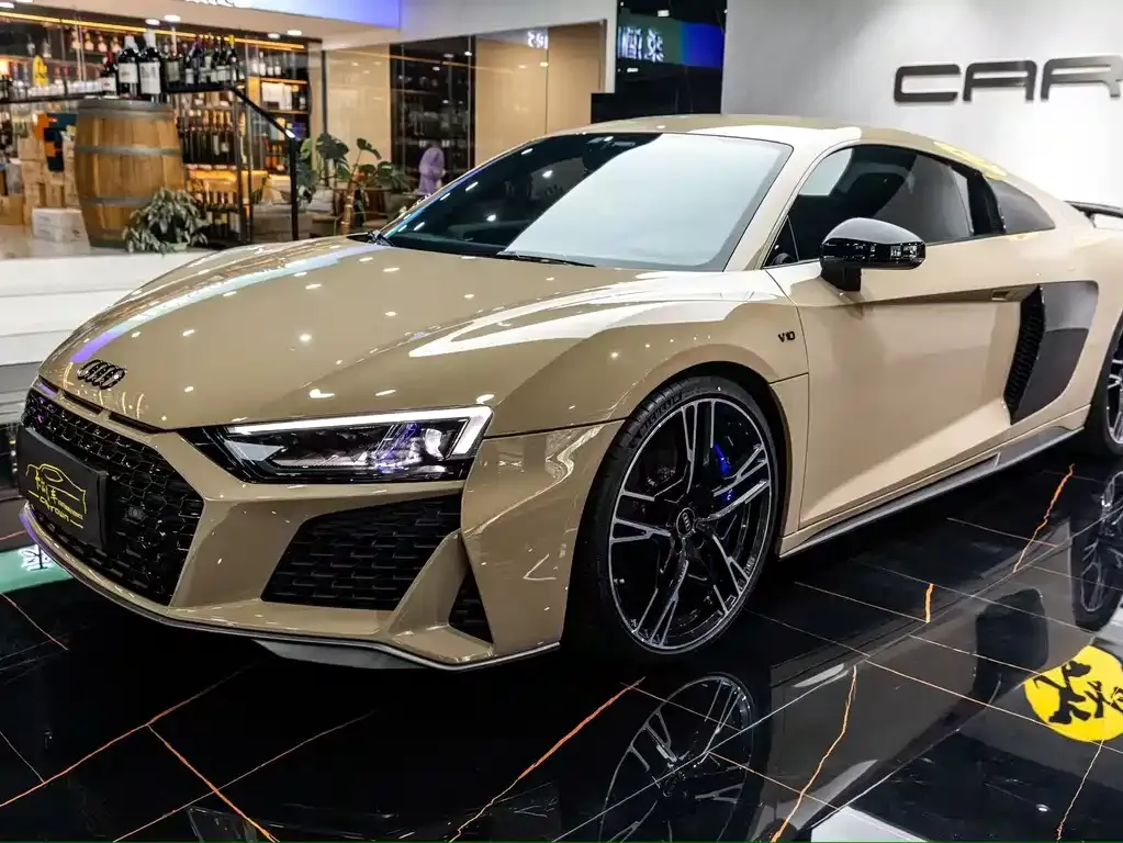 Audi R8 — фото 8
