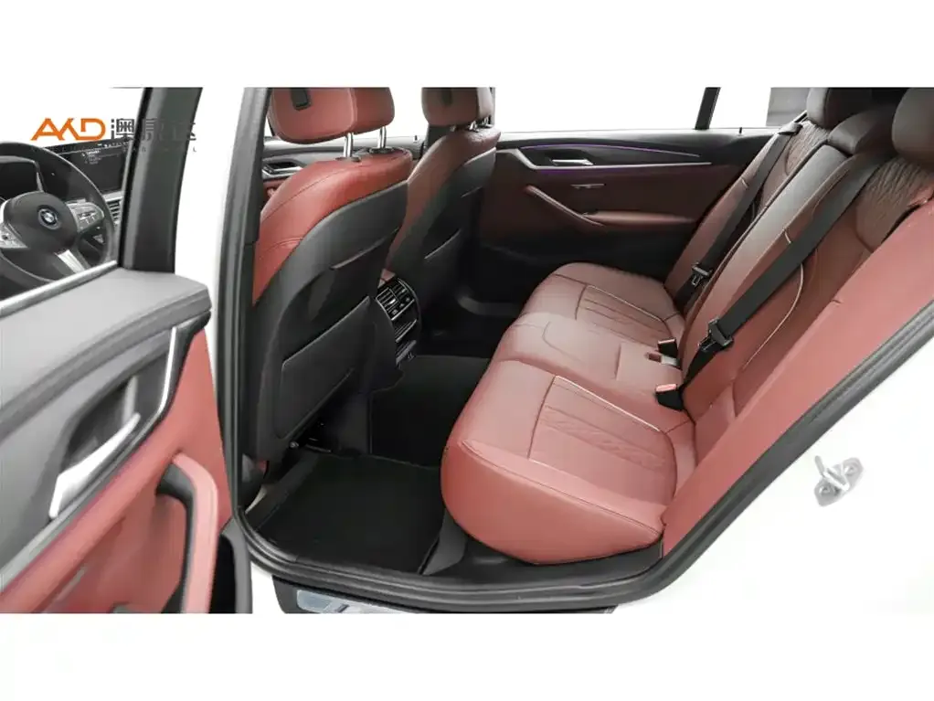 BMW 5 Series New Energy — фото 4