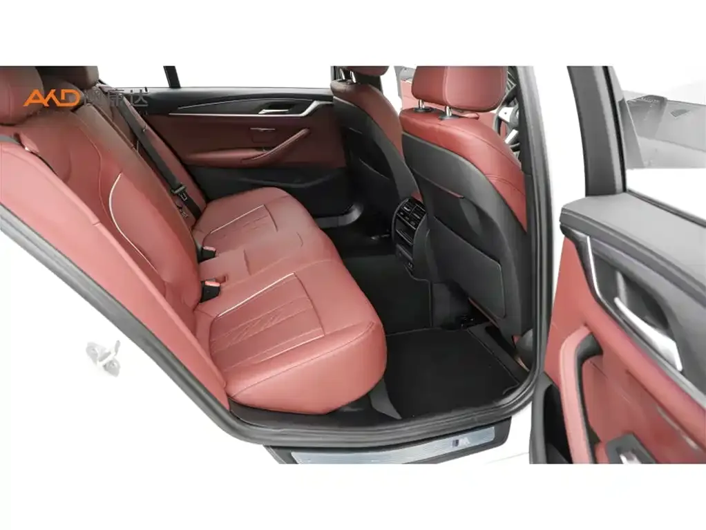 BMW 5 Series New Energy — фото 5