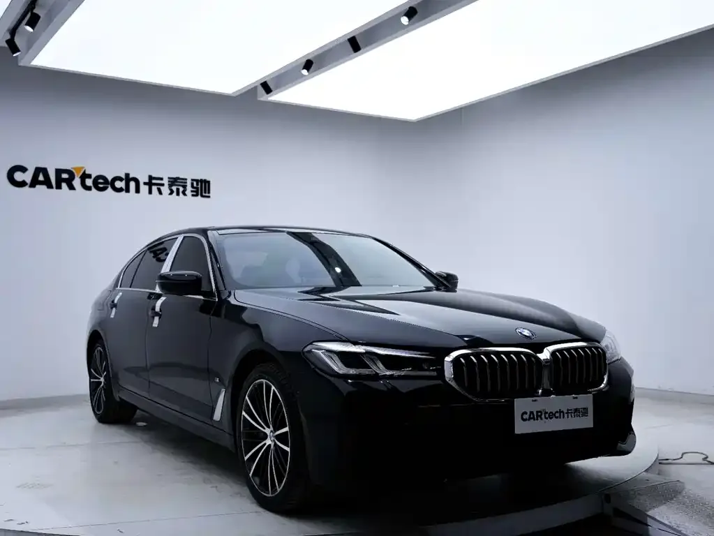 BMW 5 Series — фото 4