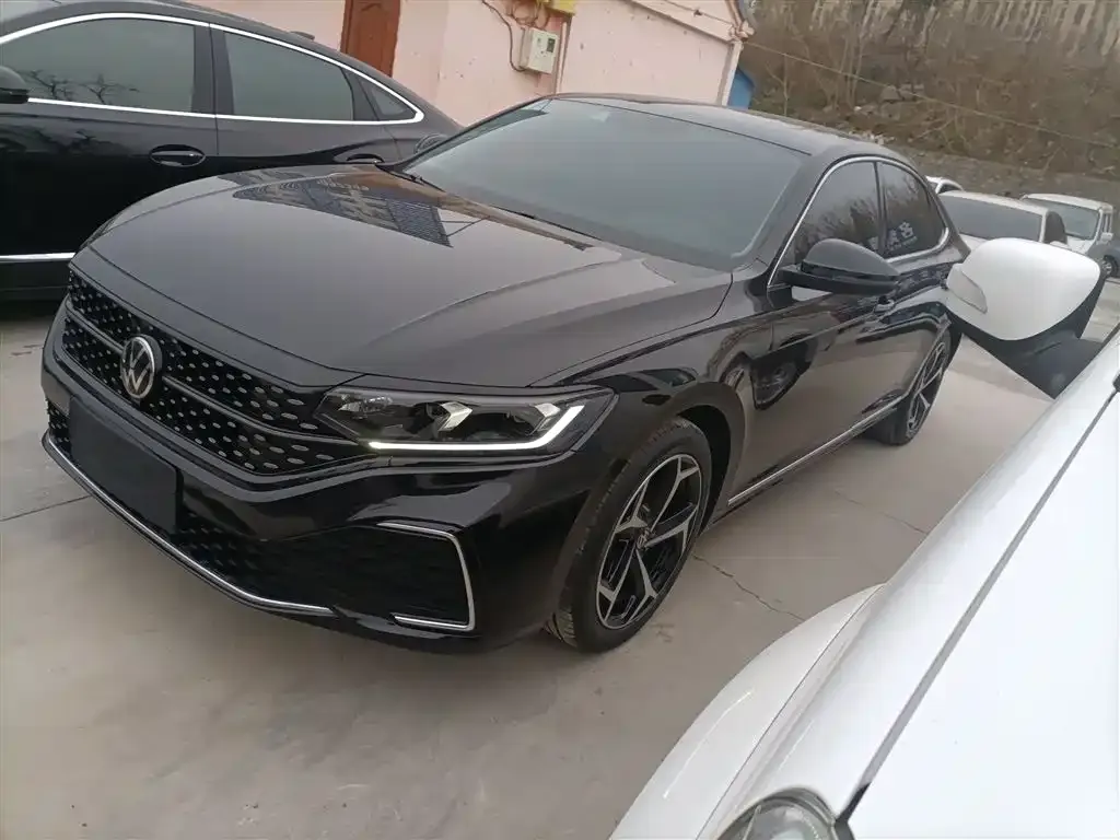 Volkswagen Passat — фото 2