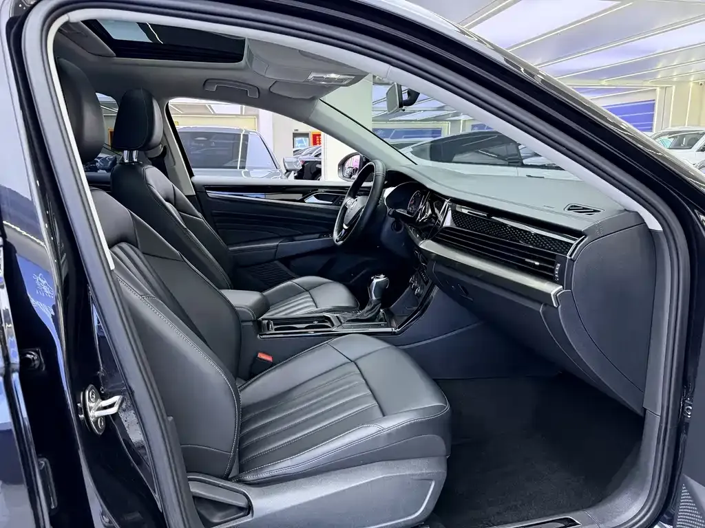 Volkswagen Passat — фото 7